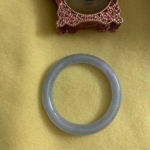 Genuine mermanees jade bracelet 2 1/4" diameter